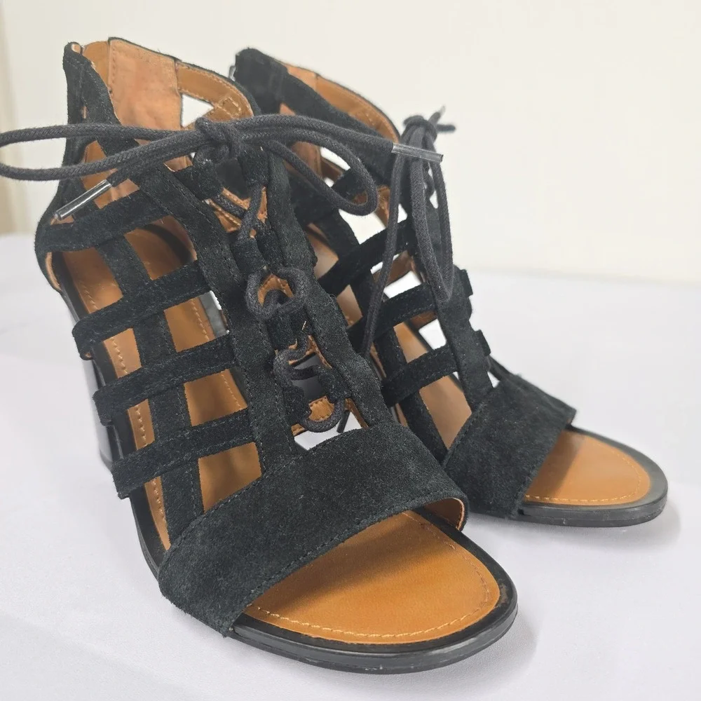 Franco Sarto keywords suede